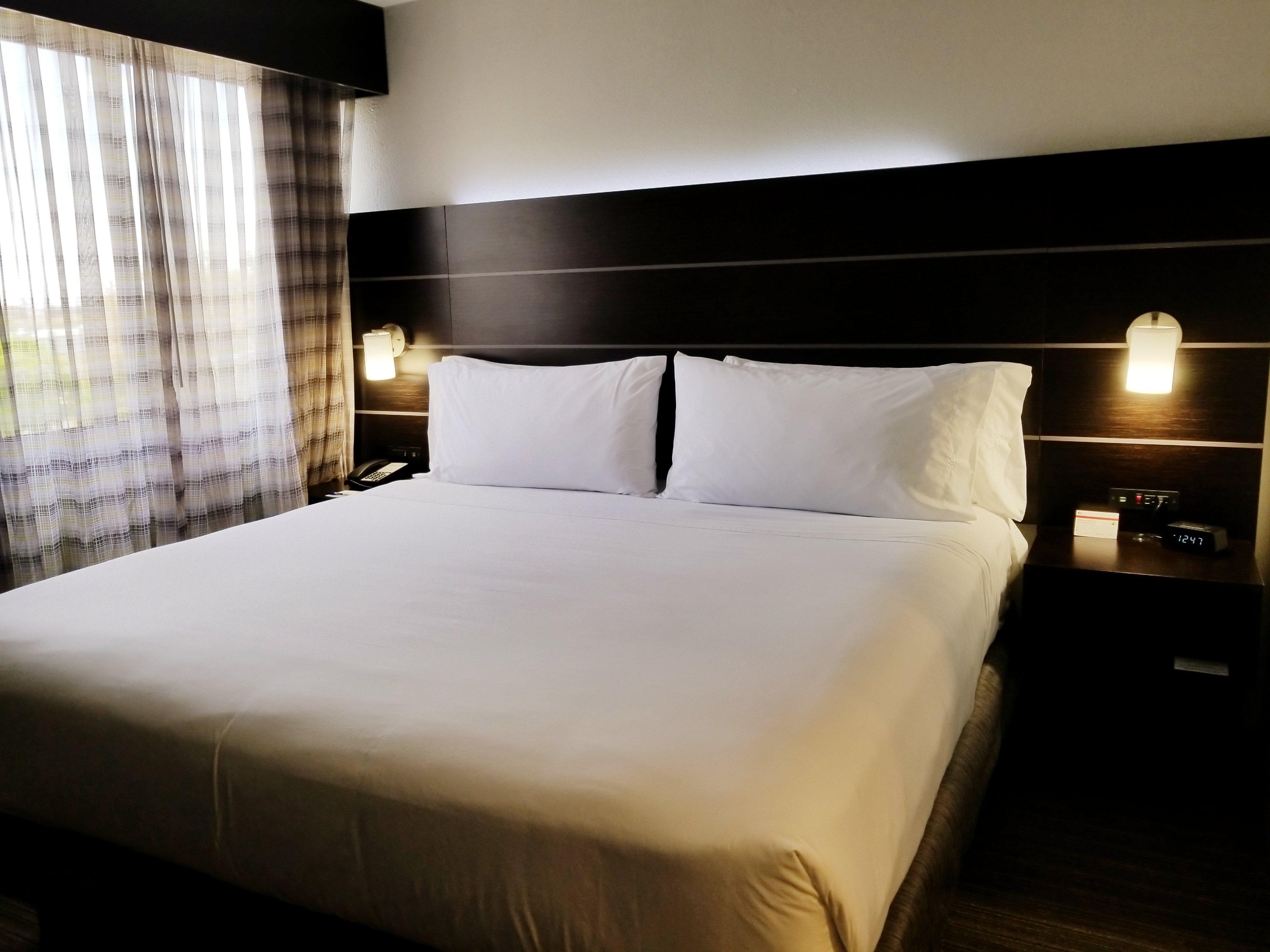Holiday Inn Express Hotel & Suites Miami - Hialeah By Ihg Exterior photo