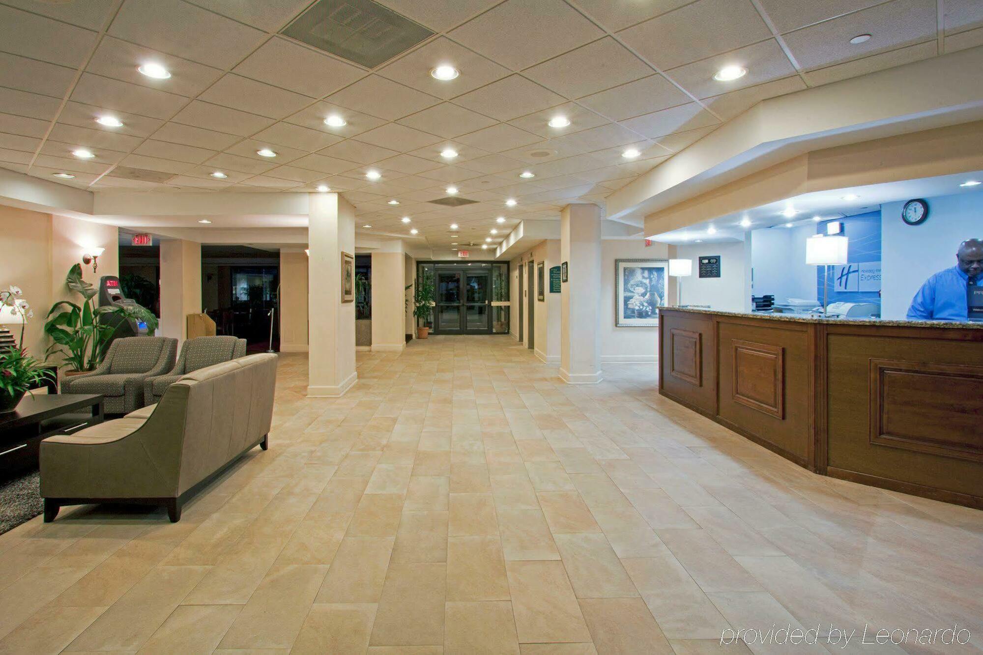 Holiday Inn Express Hotel & Suites Miami - Hialeah By Ihg Exterior photo